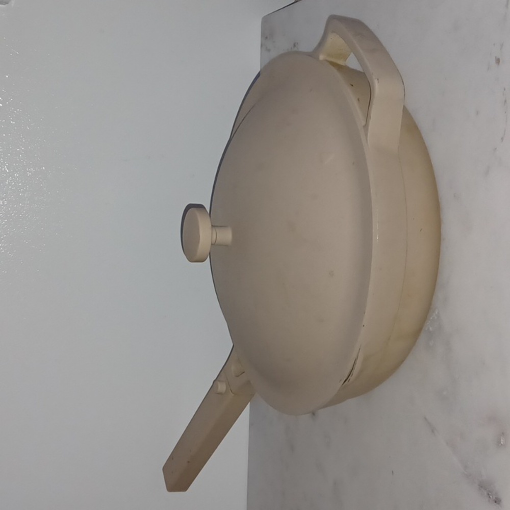 Always Pan Our Place beige/tan color 10.5 inch always pan